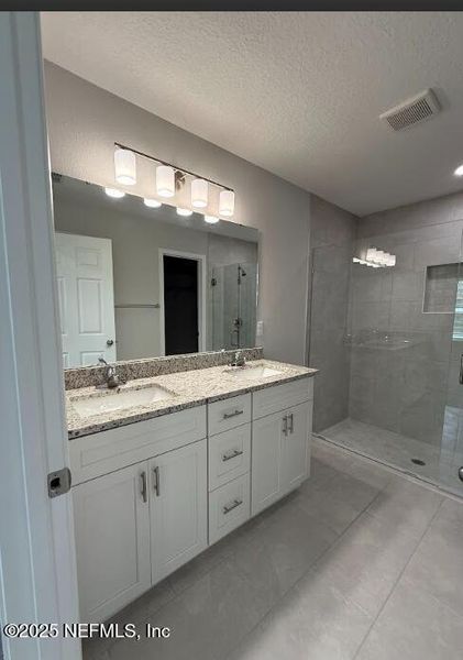 Furnished interior view inside a new home in , Jacksonville (Image 35).