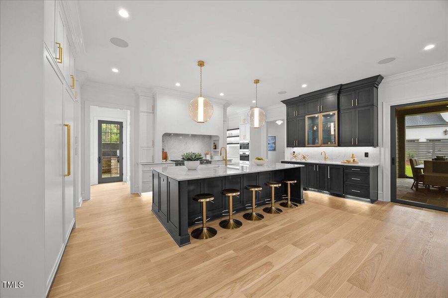 017-2A1A8200 017-2A1A8200