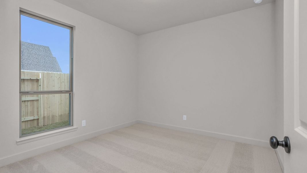 Spacious, unfurnished interior of a new home in Grand Central Park, Conroe (Image 22).
