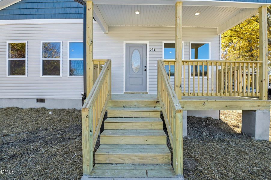 4-web-or-mls-Foster St-S0711-004