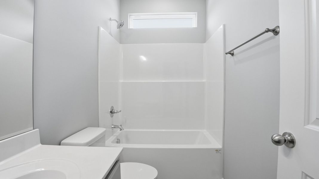 Furnished interior view inside a new home in Sagewood, Tullahoma (Image 10).