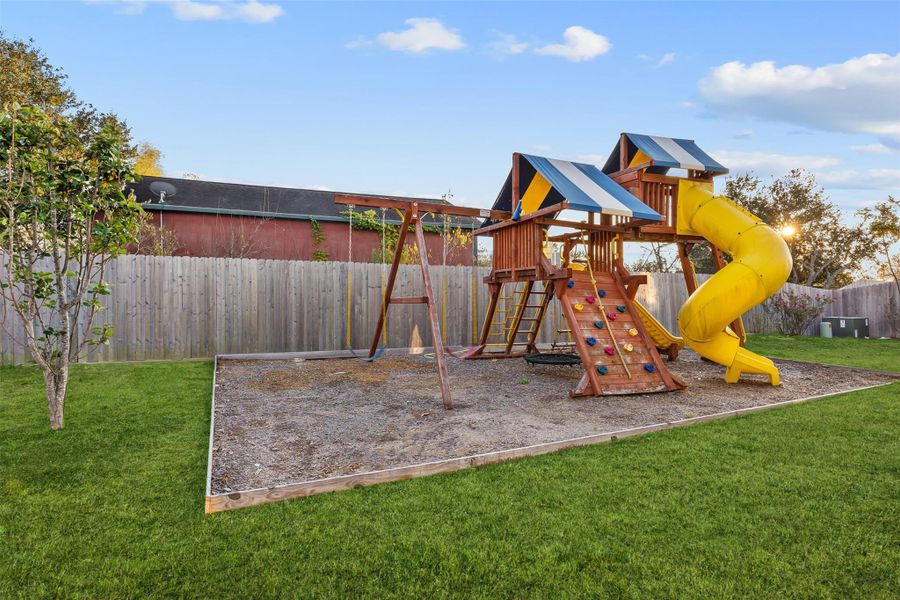 Community amenities in , Richmond (Image 48). Community amenities in , Richmond (Image 48).