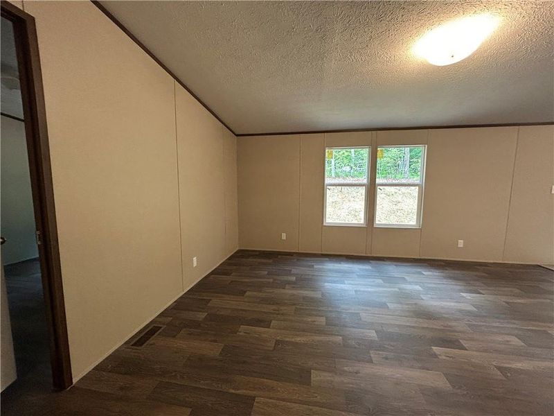 Spacious, unfurnished interior of a new home in , Dawsonville (Image 33).