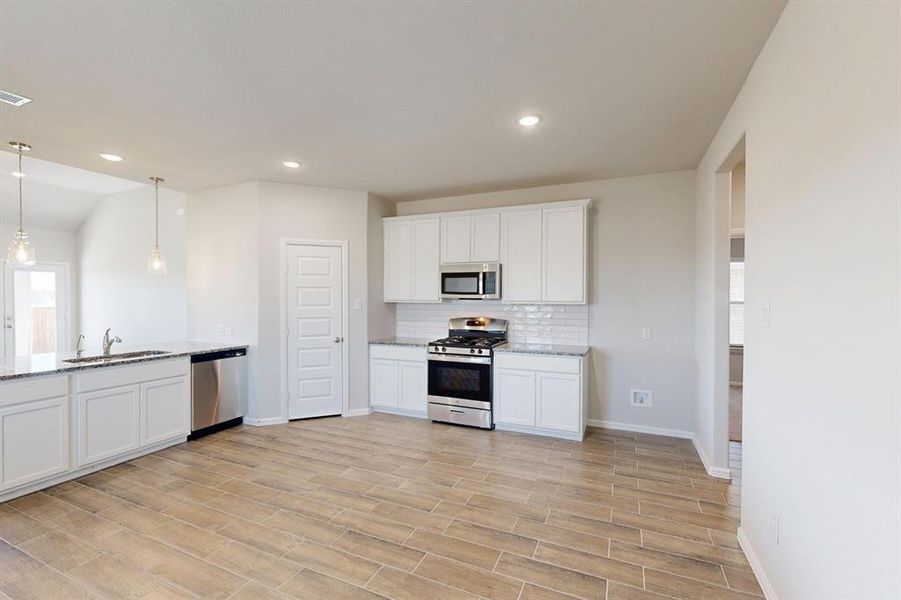 Spacious, unfurnished interior of a new home in Meadow Park, Ponder (Image 30). Spacious, unfurnished interior of a new home in Meadow Park, Ponder (Image 30).