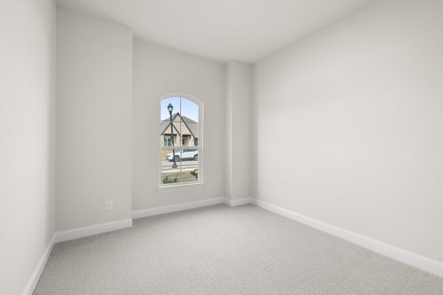 Spacious, unfurnished interior of a new home in Hayes Crossing, Midlothian (Image 17).
