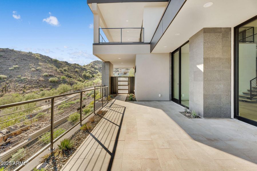 85-web-or-mls-North 39th-83