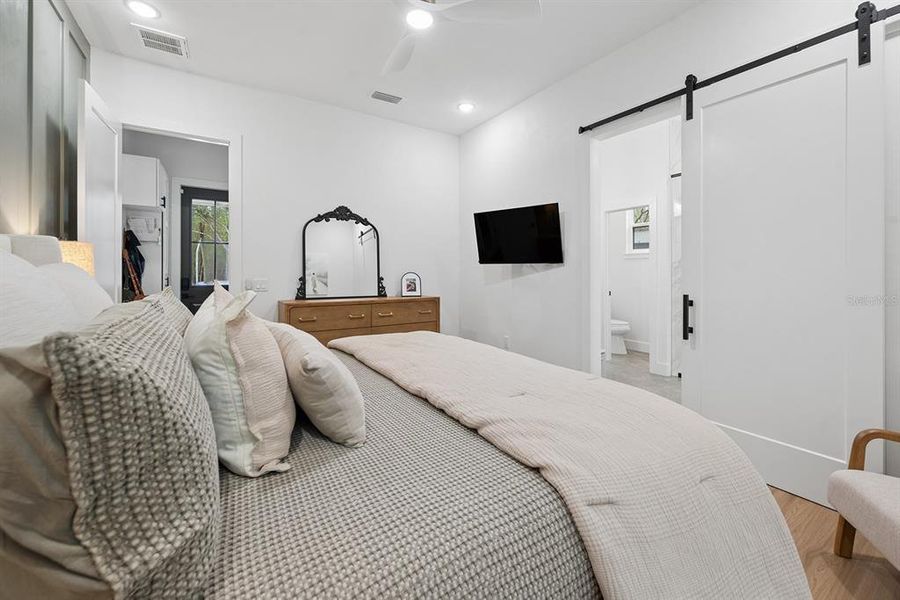 Furnished interior view inside a new home in , Fort White (Image 5).