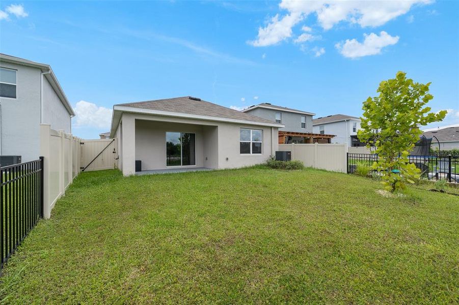 Exterior details and patio area of a home in Northwater at Two Rivers, Zephyrhills (Image 31).