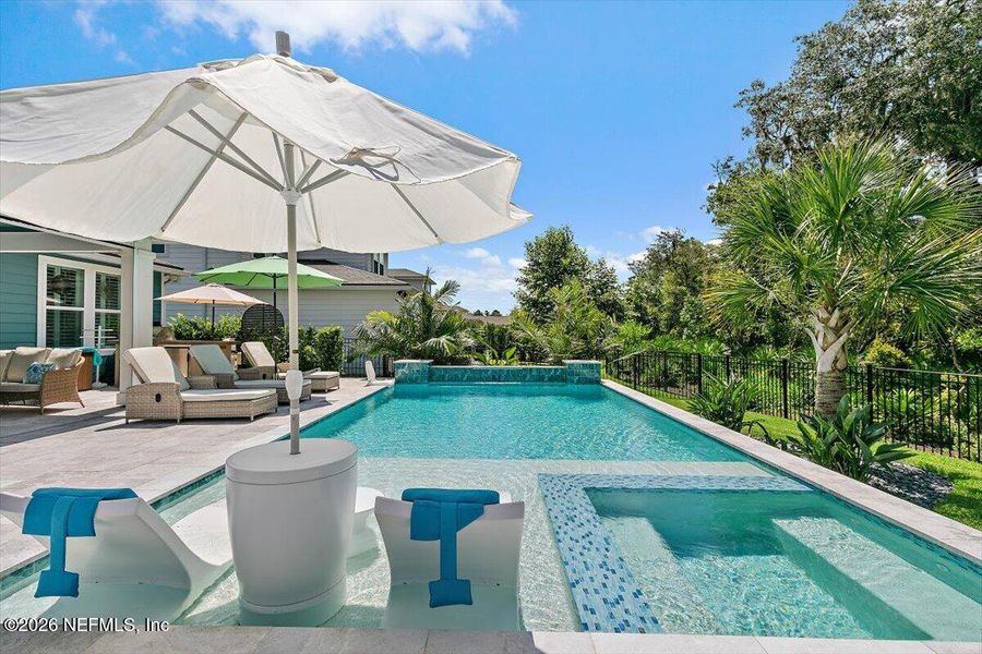 Exterior details and patio area of a home in , Ponte Vedra (Image 4).