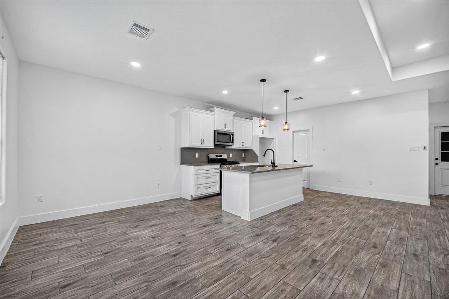 Furnished interior view inside a new home in , Crosby (Image 16).