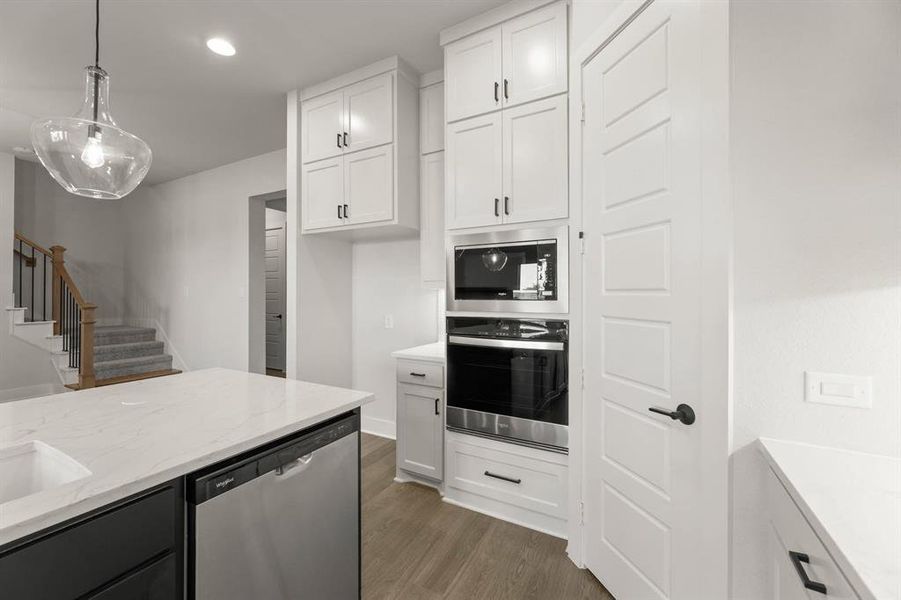 Furnished interior view inside a new home in Somerset - Phase 5, Mansfield (Image 15).