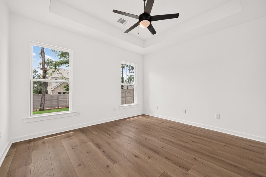 Spacious, unfurnished interior of a new home in Two Step Farm, Montgomery (Image 18).