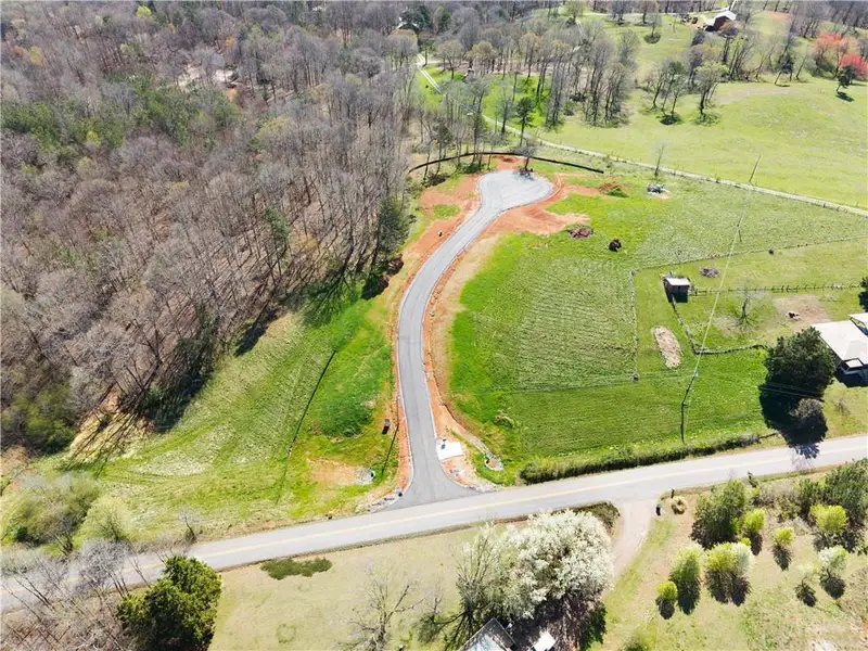 Natural landscape and outdoor views near  in Cleveland (Image 26).