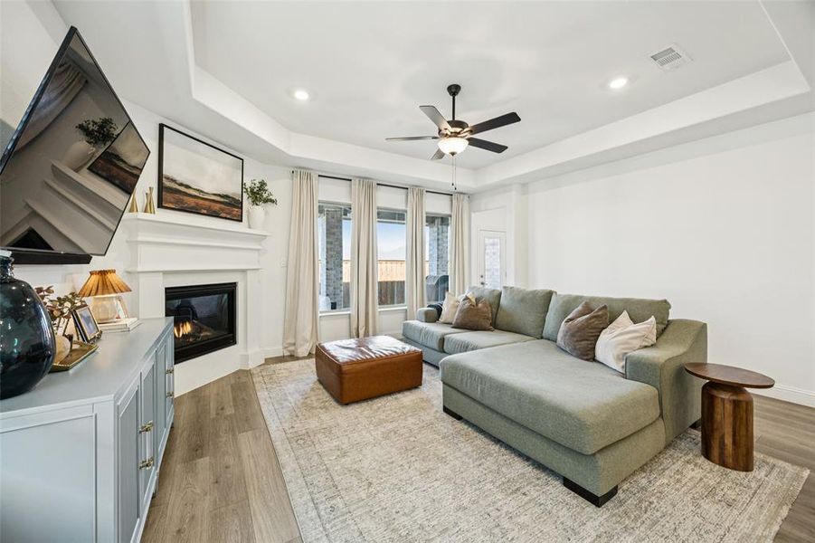 Furnished interior view inside a new home in Stoneridge, Melissa (Image 19).