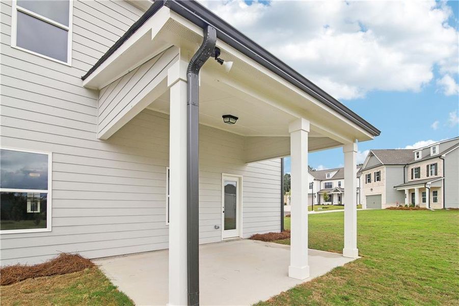 Exterior details and patio area of a home in Summerlin, Winder (Image 4).