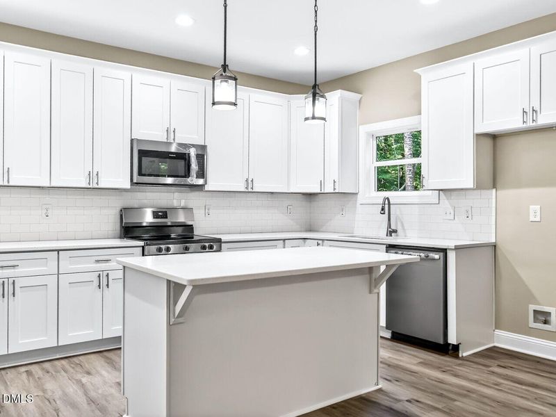 013-1280x960-kitchen