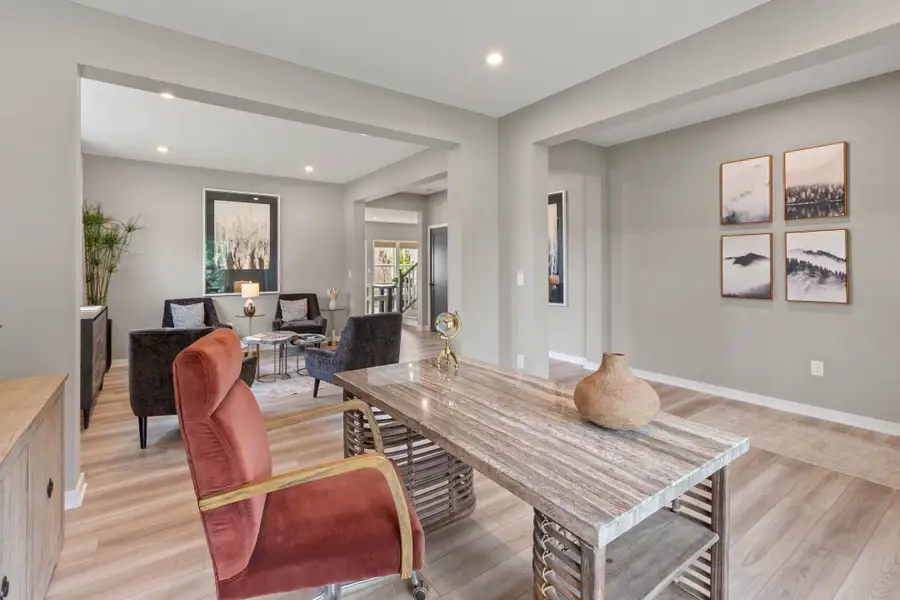 Representative furnished interior of a home built from the Breckenridge by Fischer Homes in Twin Lakes, Hoschton (Image 5).