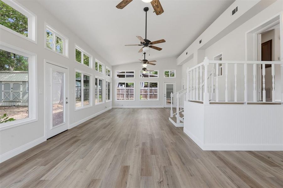 Spacious, unfurnished interior of a new home in , Yantis (Image 11).