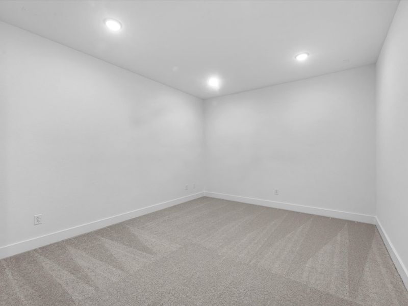 Spacious, unfurnished interior of a new home in Pecan Ridge, Fulshear (Image 20).