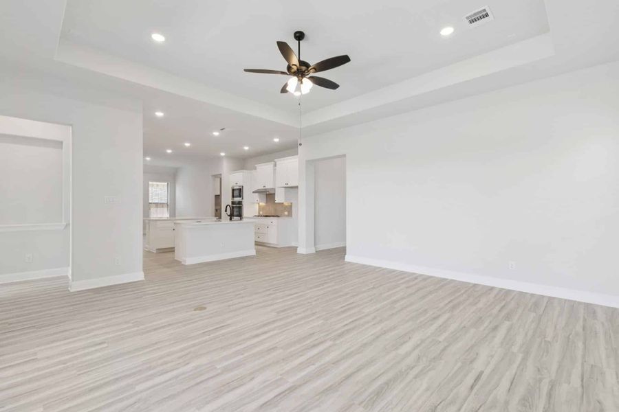 Spacious, unfurnished interior of a new home in Westside Preserve, Midlothian (Image 19).