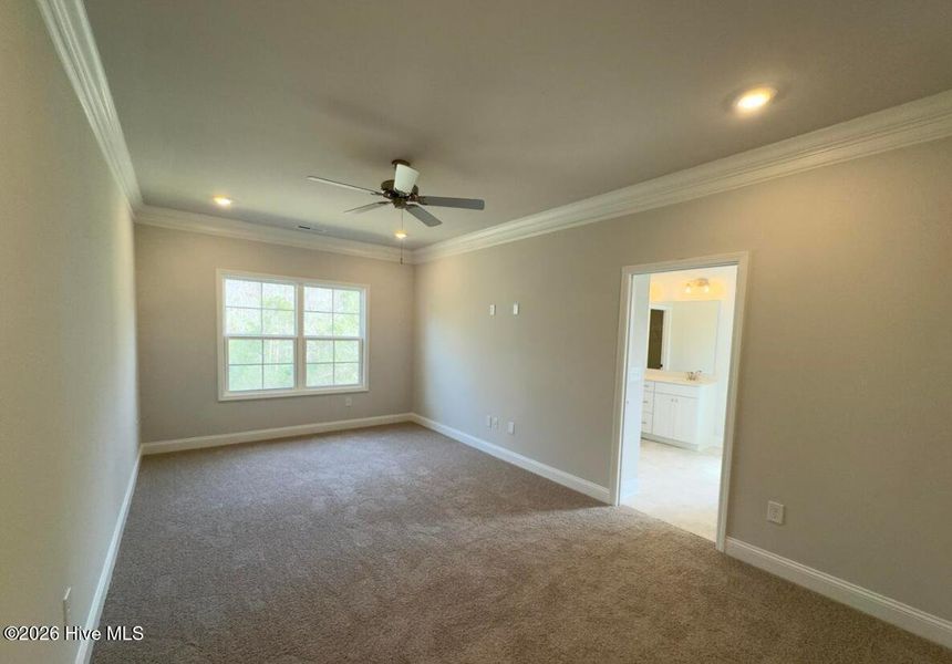 Spacious, unfurnished interior of a new home in River Village Square in River Landing, Wallace (Image 9).