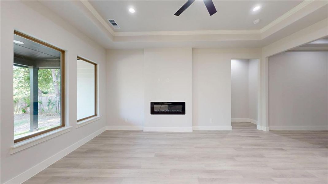 Spacious, unfurnished interior of a new home in , Fort Worth (Image 11).