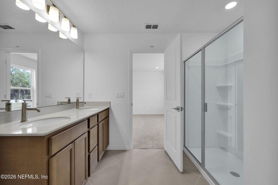 Furnished interior view inside a new home in Murray Farms, Middleburg (Image 10).