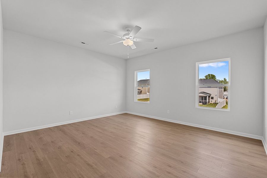 Spacious, unfurnished interior of a new home in Hanes Lake, Winston-Salem (Image 32). Spacious, unfurnished interior of a new home in Hanes Lake, Winston-Salem (Image 32).