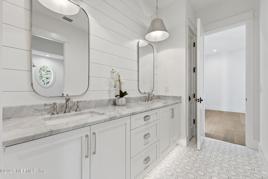 Furnished interior view inside a new home in , Ponte Vedra (Image 63).