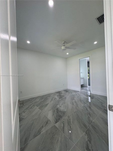 Image 13 of a home in .