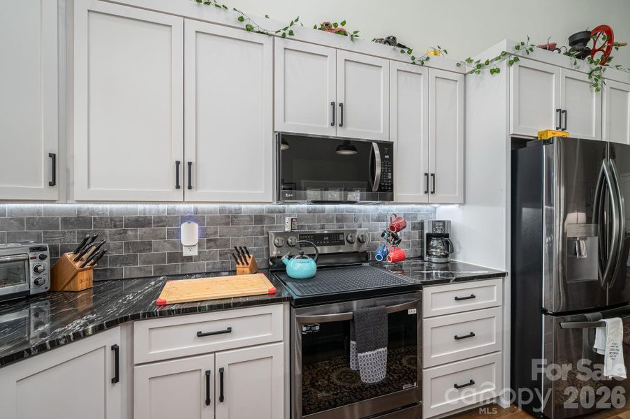 Furnished interior view inside a new home in , Lincolnton (Image 13).