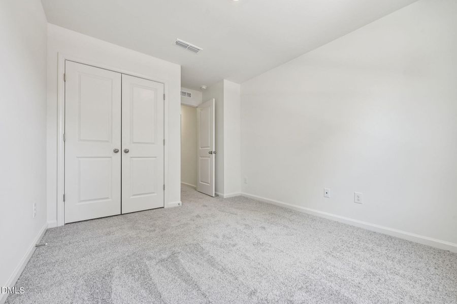 16-web-or-mls-210 Parker Lane-S0503-016