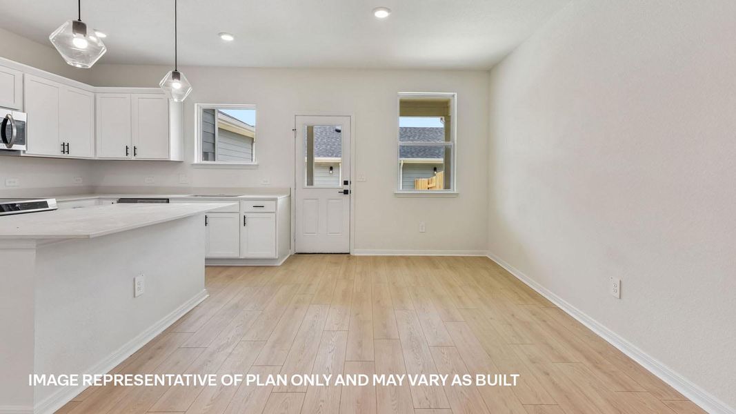 Spacious, unfurnished interior of a new home in Avery Centre, Round Rock (Image 26).
