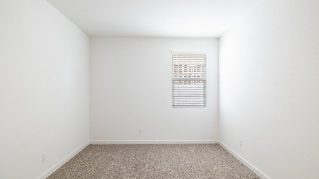 Spacious, unfurnished interior of a new home in Zanjero Pass, Waddell (Image 13).