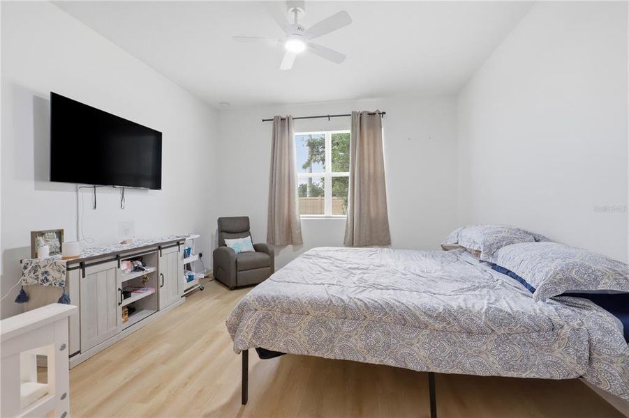 Furnished interior view inside a new home in Grandview Gardens, Deland (Image 33).