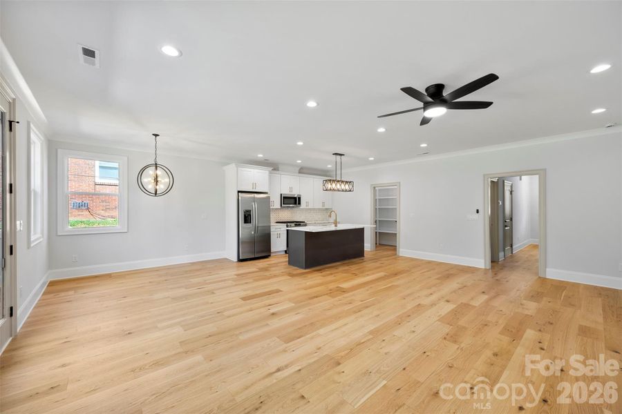 1331 Condon St, Charlotte, NC 28216