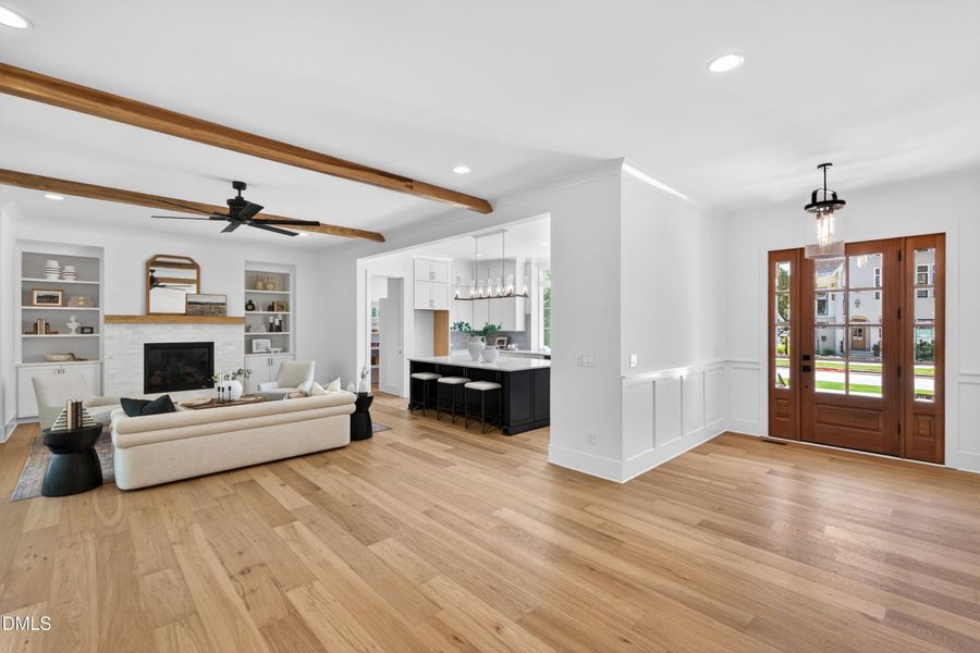58-3340-colby-chase-dr-foyer 58-3340-colby-chase-dr-foyer