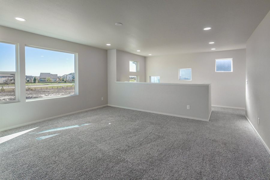 Spacious, unfurnished interior of a new home in Trailside, Timnath (Image 31).