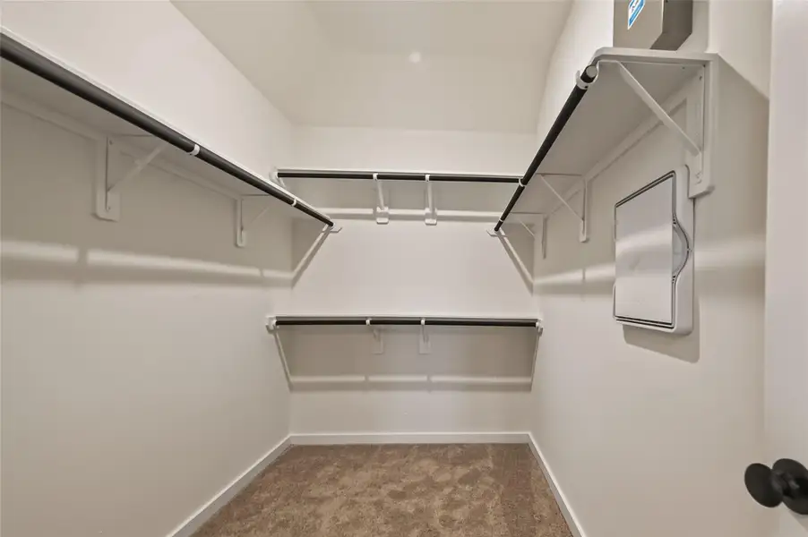 Spacious, unfurnished interior of a new home in Foxtail Palms, Manvel (Image 42). Spacious, unfurnished interior of a new home in Foxtail Palms, Manvel (Image 42).