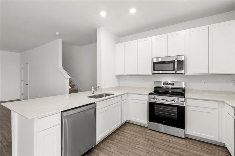 Furnished interior view inside a new home in , Ocala (Image 7).