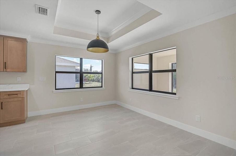 Spacious, unfurnished interior of a new home in , Rotonda West (Image 28).