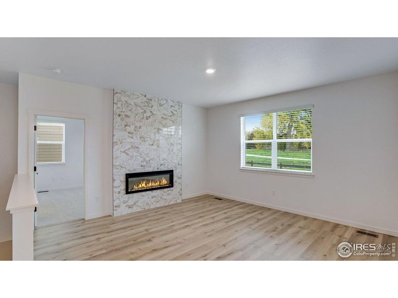 Spacious, unfurnished interior of a new home in Hansen Farm, Fort Collins (Image 31).
