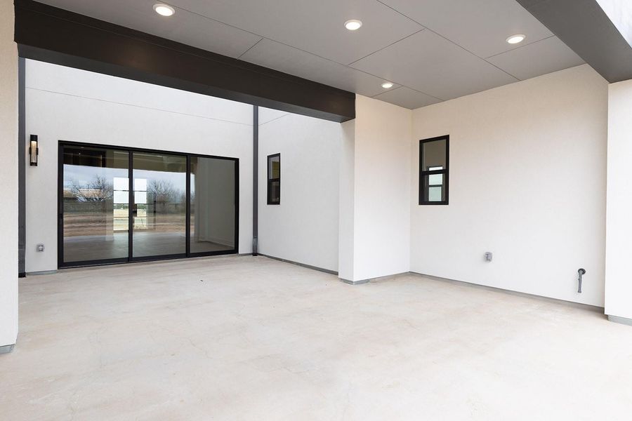 Exterior details and patio area of a home in Hilltop Ranch, Leander (Image 4).