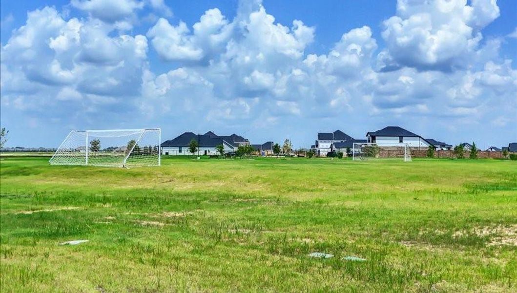 Community amenities in , Katy (Image 14).
