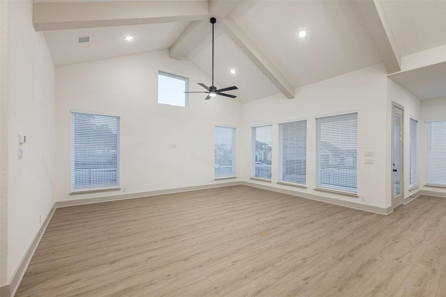 **PHOTOS REPRESENTATIVE OF FLOORPLAN ONLY**