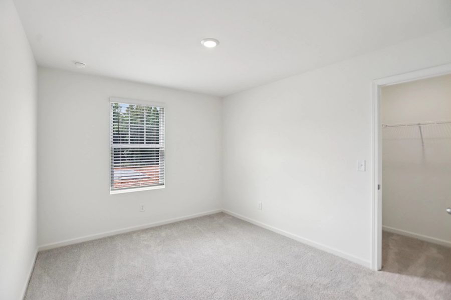 Representative unfurnished interior of a home built from the Splendor by Starlight Homes in The Summit at Carters Station, Columbia (Image 25).