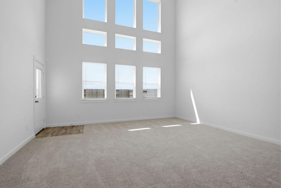 Spacious, unfurnished interior of a new home in , Rosharon (Image 25).