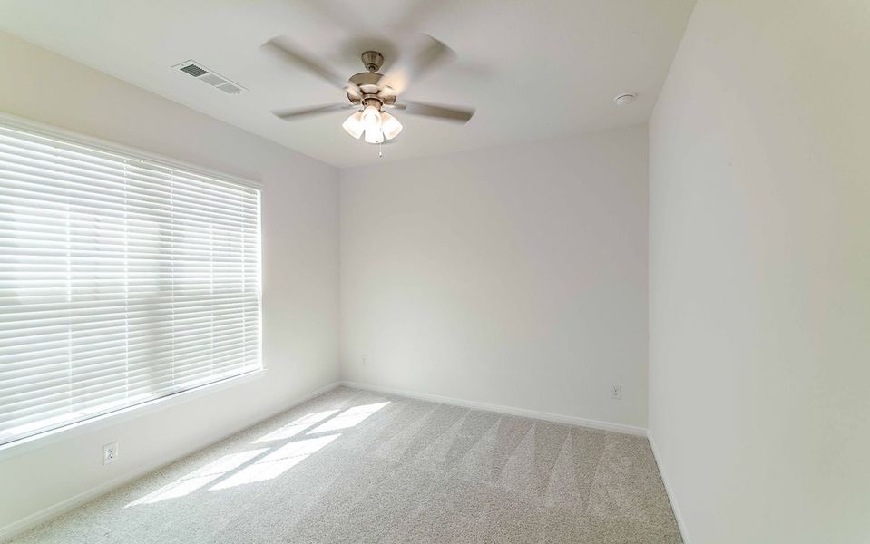 Spacious, unfurnished interior of a new home in Solterra, Mesquite (Image 16).