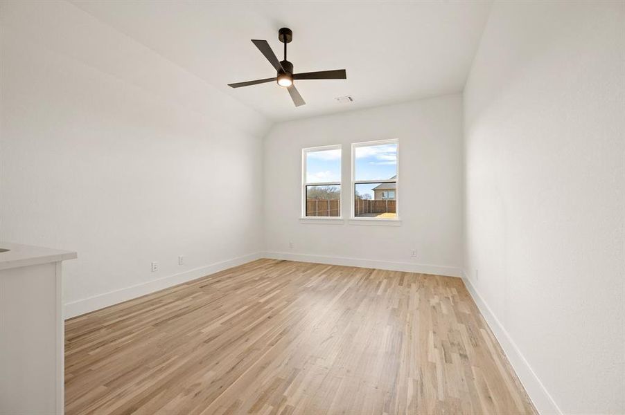 Spacious, unfurnished interior of a new home in Settlers Glen, New Fairview (Image 30). Spacious, unfurnished interior of a new home in Settlers Glen, New Fairview (Image 30).