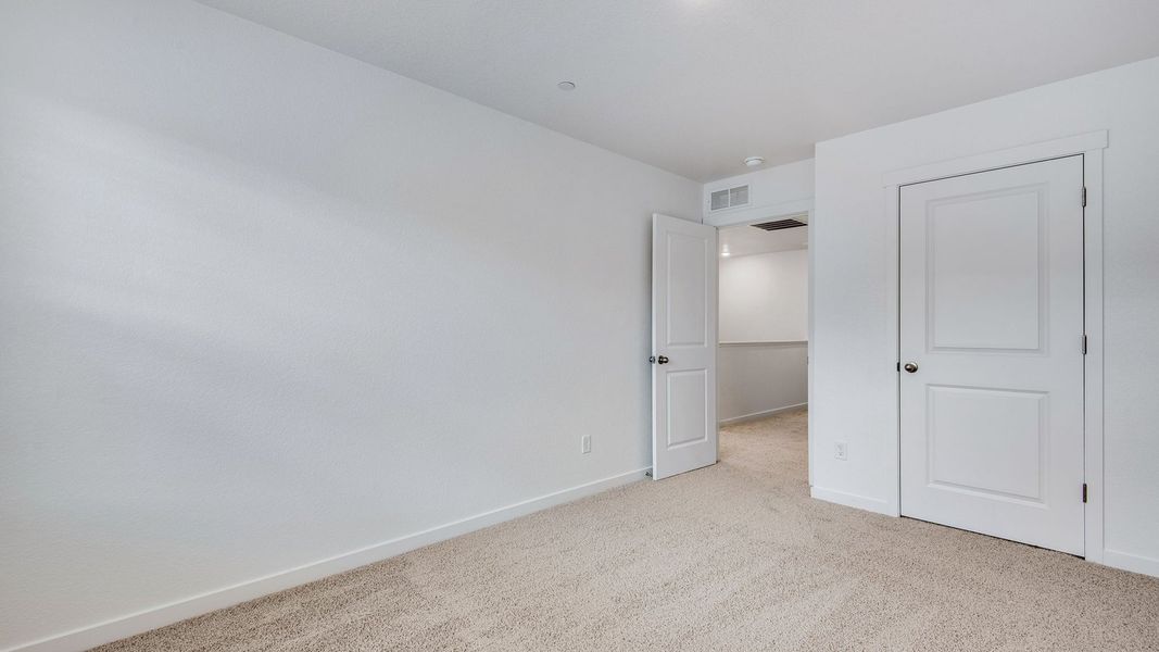 Spacious, unfurnished interior of a new home in Settlers Crossing, Commerce City (Image 18). Spacious, unfurnished interior of a new home in Settlers Crossing, Commerce City (Image 18).